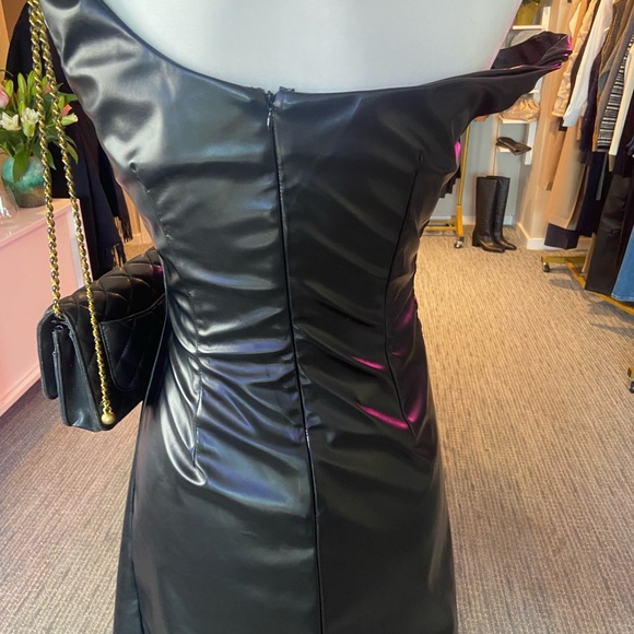 Superdown | REVOLVE | Lennon Faux Leather Dress - Picture 4 of 8